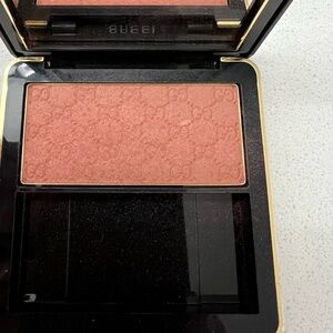 NEW discontinued GUCCI face blushing powder SPICY PETAL